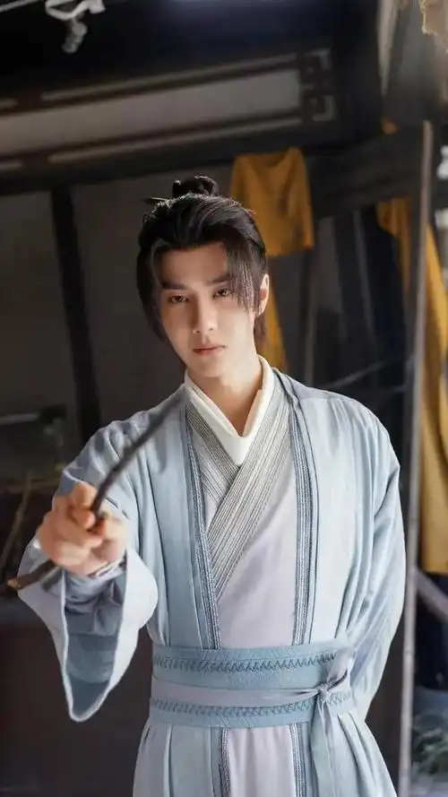 戴假发和大10岁赵丽颖看演唱会姐弟恋曝光王一博方回应了