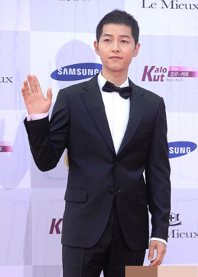 太阳宋仲基夺视帝现在最想宋慧乔