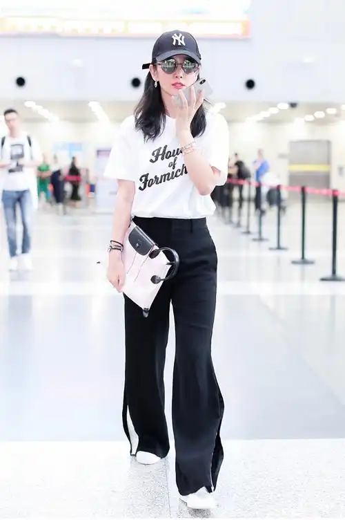 2018夏季 机场街拍明星李冰冰同款休闲套装印花t 开叉阔脚裤女潮