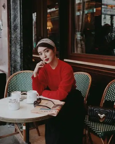 复古港风怎么搭配从妆容到穿搭重点都给你划好啦