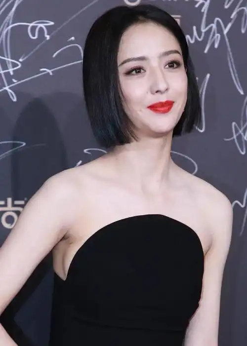 照片合集之佟丽娅:优雅的气质和性感的身材!