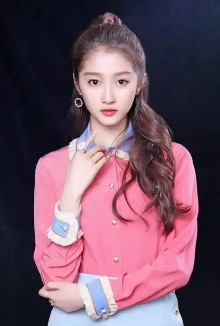 如今发展差距明显,未来她最被看好_关晓彤_张子枫_娜娜