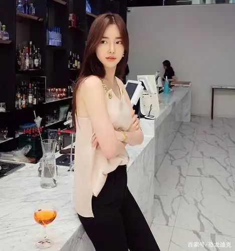 韩国网红模特潘南奎早期生活照,几年前的她,看起来眉清目秀