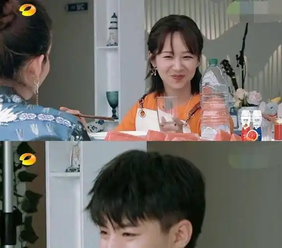 《中餐厅3》怼黄晓明的原因,还回应背着建聊天群一事_王俊凯_杨紫