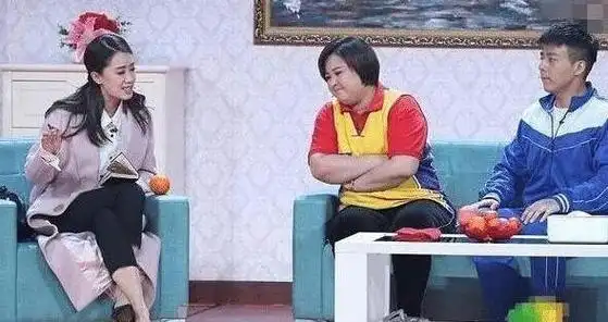 她是冯巩的"女儿"上过几次春晚都没火,如今34岁却被贾玲带红!