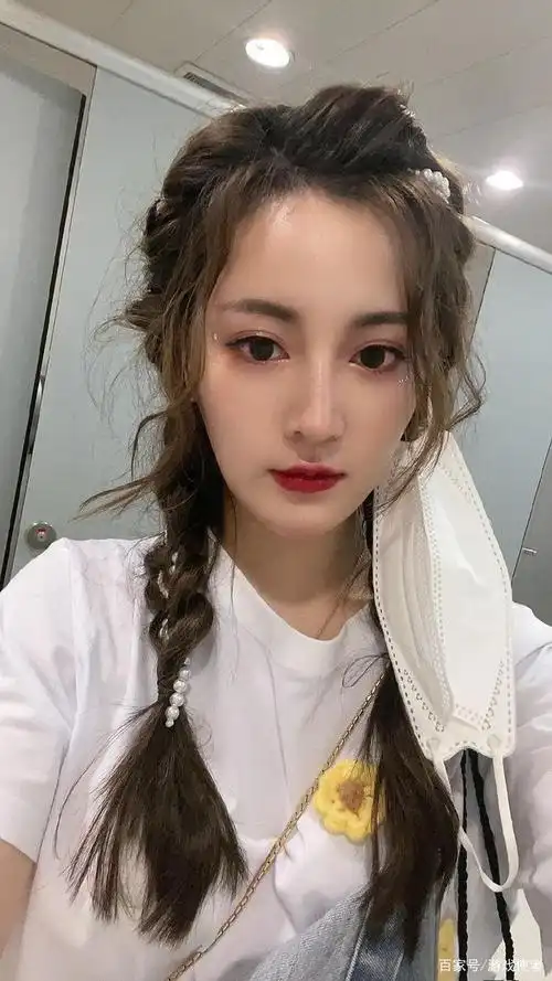 女主播双马尾,琪琪清纯,辣辣潮流,卷卷俏皮,九天狐直言爱了