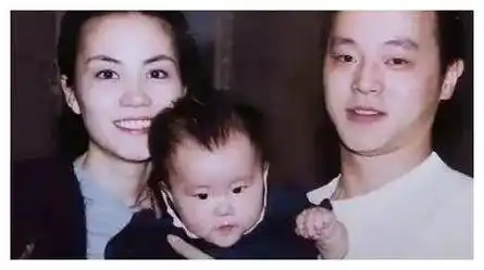 摄影大师高原夺爱王菲离婚窦唯现状如何