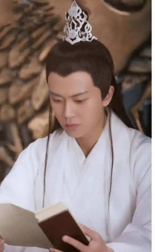 任嘉伦参演的六部古装剧,第一部很惊艳,最后一部帅出_