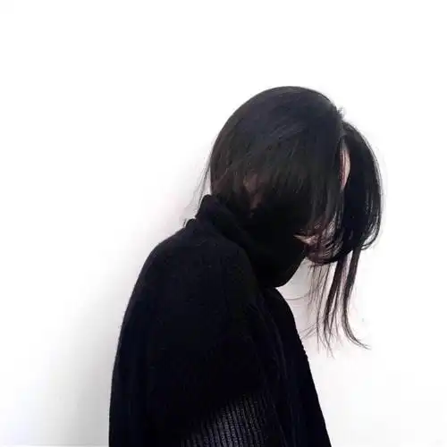 头像黑白女生冷酷伤感想要给你最好的一切