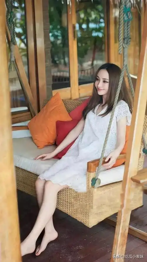 姚笛裸婚时代的童佳倩