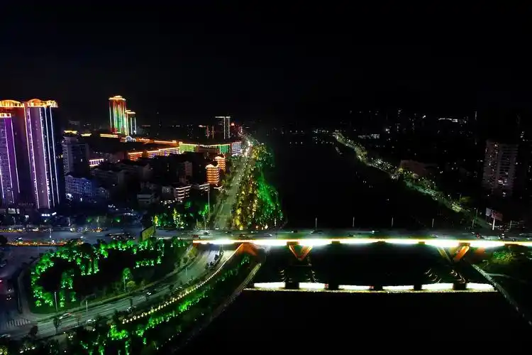 湖南怀化舞水河西岸线景观亮化工程2018神灯奖申报工程