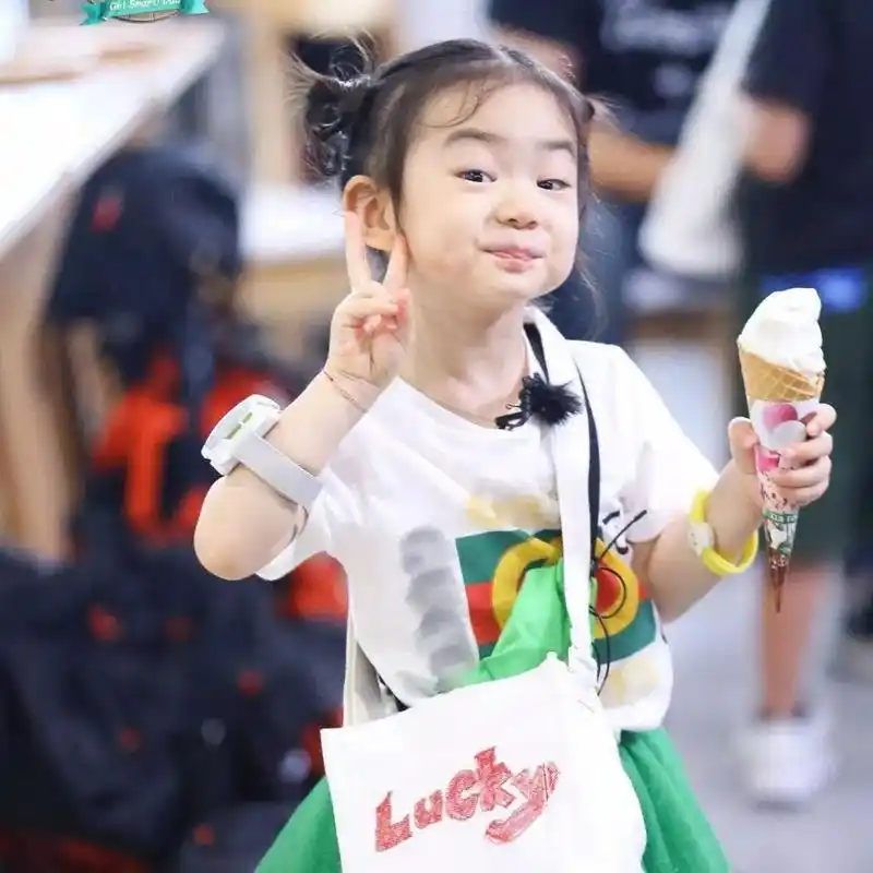 lucky和戚薇真的很像