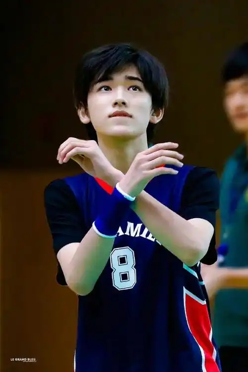 青年演员宋亚轩