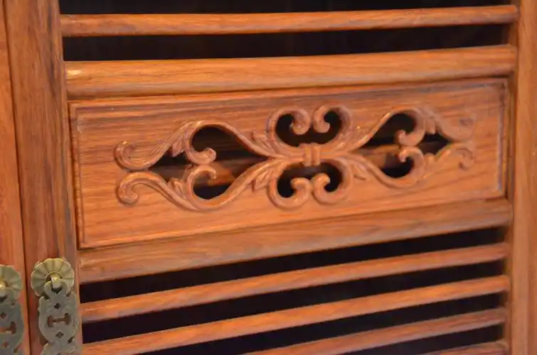 东阳红木家具雕花三门鞋柜柜卧室厂家正宗花梨木特价批发图片_8