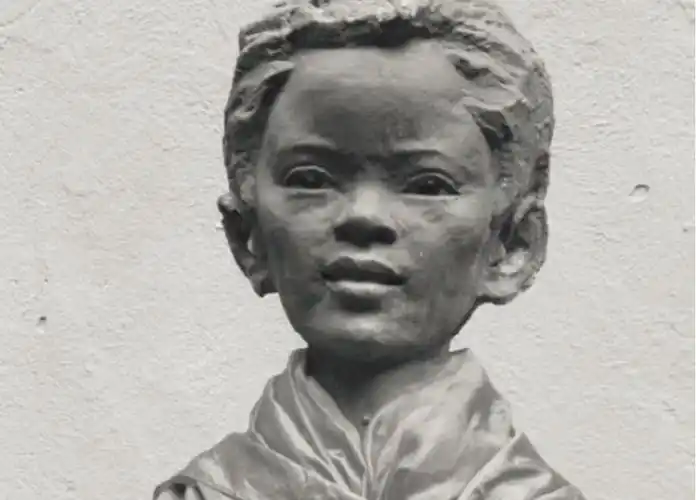 中国最小的烈士:8个月大入狱,8岁牺牲,收到最贵的礼物是铅笔