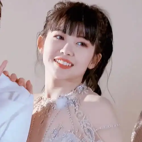 赖美云可二改头像