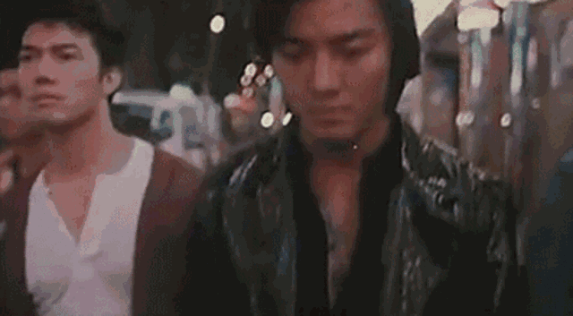 《古惑仔》我陈浩男出来混那么久全靠三样东西:够狠,义气,兄弟多!