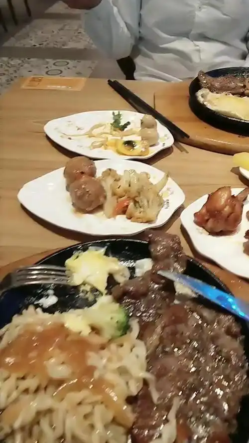 和闺蜜吃个牛排