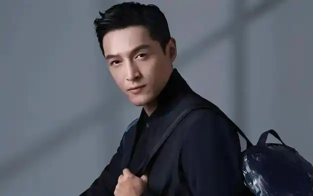 胡歌老婆黄曦宁素颜照曝光网友瞬间炸锅怎么长成这样啊