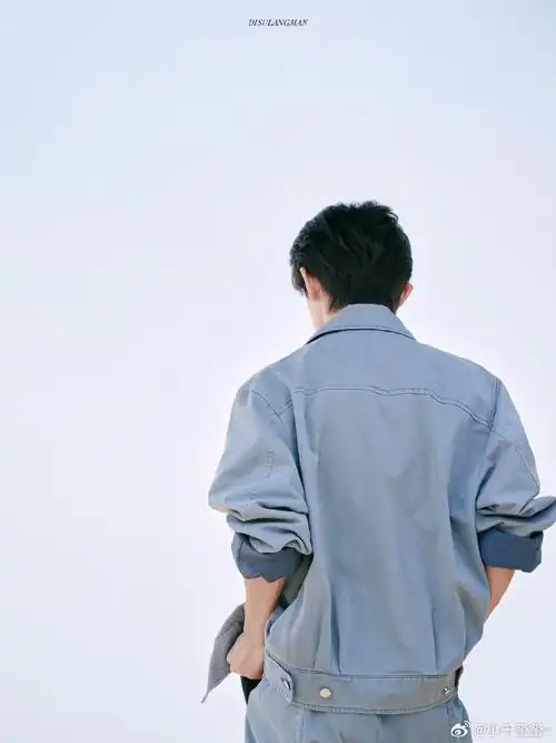 有你陪伴的季节都是晴天"𝙏𝙝𝙚  3