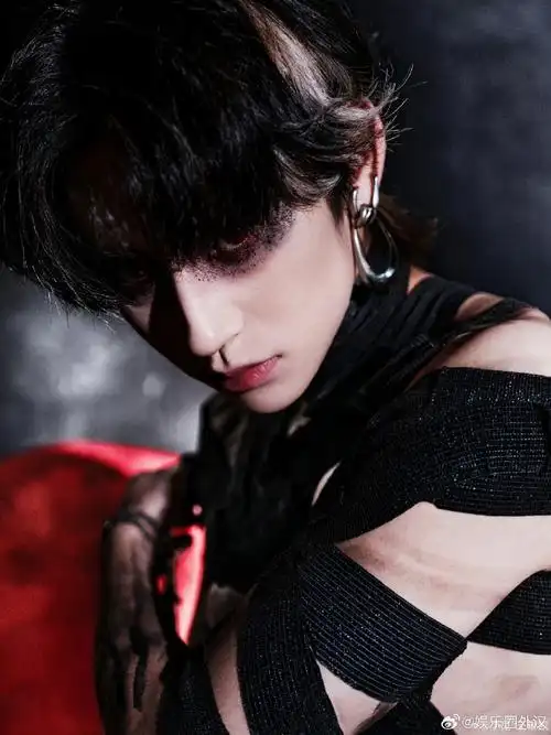 小鬼生日发暗黑写真##小鬼黑绷带造型