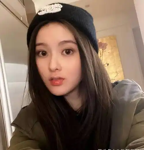 孙芸芸20岁女儿廖思惟健康洋气落落大方真人间富贵花