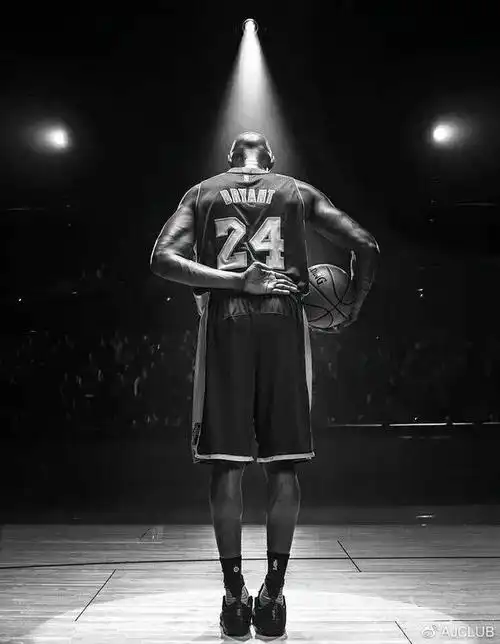 不灭的黑曼巴永远的科比824曼巴精神分享会