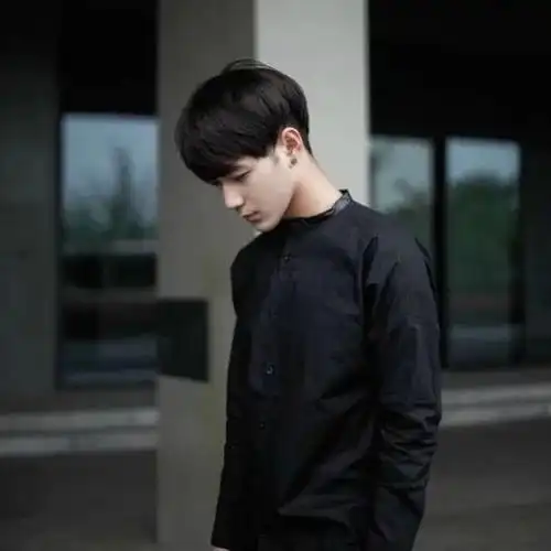 后成熟帅哥头像带眼睛帅哥头像