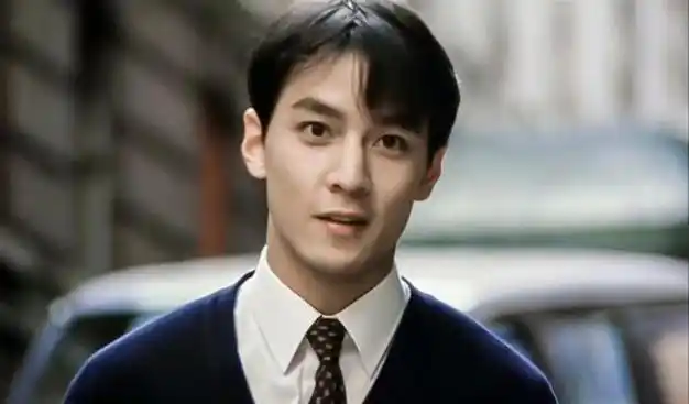 吴彦祖女儿撞脸刘德华,眼睛大鼻子高瓜子脸,越来越漂亮了