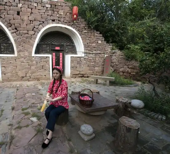 圪梁梁上的二妹妹