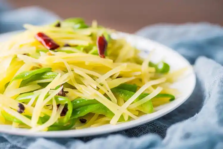 7.尖椒土豆丝