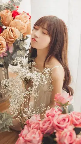 肤白美女性感露肩风情诱人图片手机壁纸_手机搜狐网