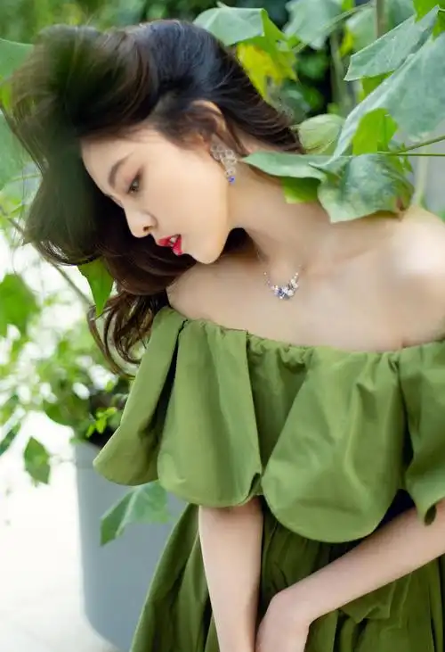 女神宋妍霏:第6547期气质潮流美图欣赏_高清图集_新浪网