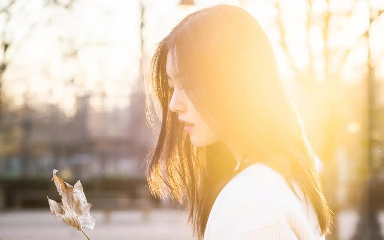 大表姐刘雯冬日唯美治愈写真图片桌面壁纸高清大图预览1920x1200_大陆