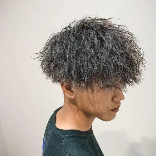 渣男锡纸烫发型推荐