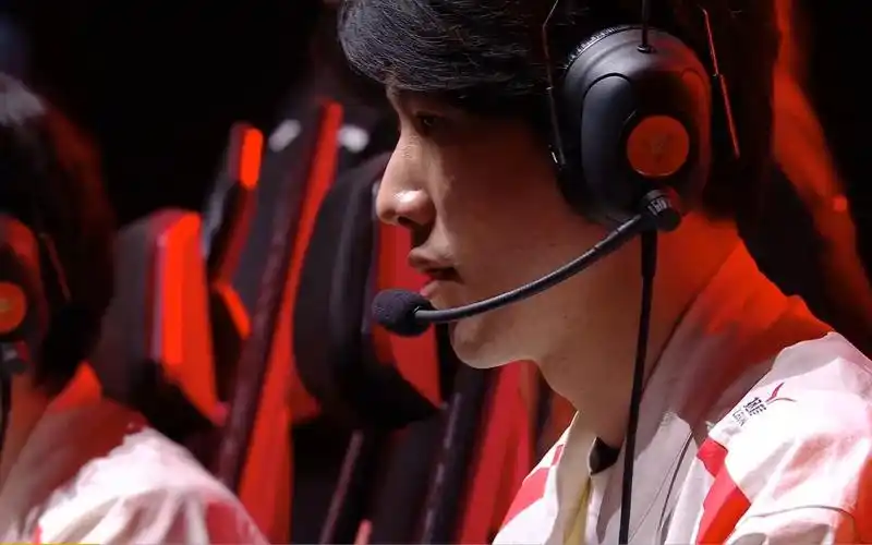 时隔四年 #theshy 再次重回世界赛舞台