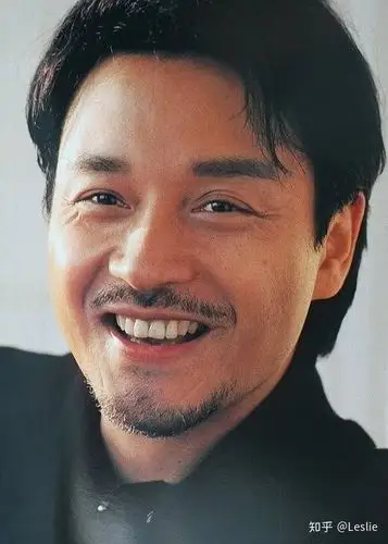 你认为张国荣最美的照片是哪一张?