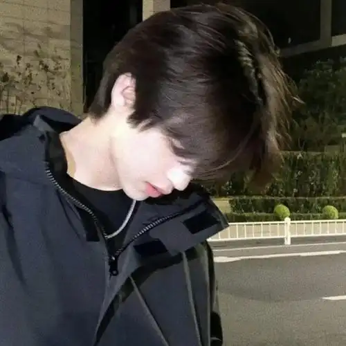 帅帅的男生头像