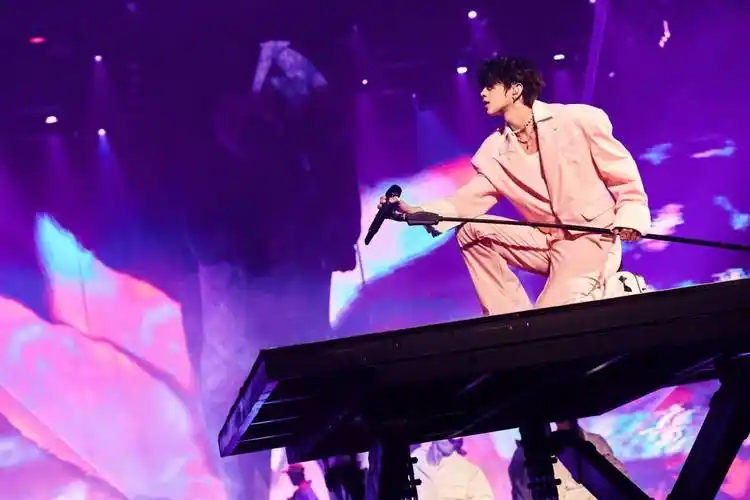 蔡徐坤澳门演唱会上座率全场爆满 1.