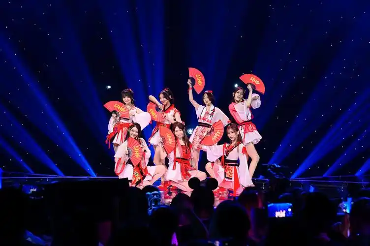 [消息]sing女团亮相央视 《寄明月》点燃全场气氛