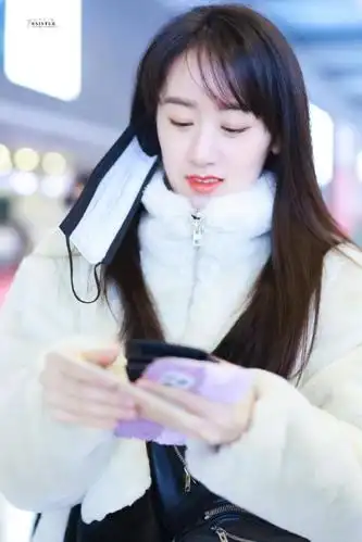 袁冰妍机场私服穿搭,才是冬天正确的打开方式