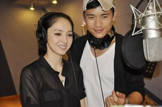 董璇高云翔婚礼将唱《爱你》 贾乃亮李小璐见证