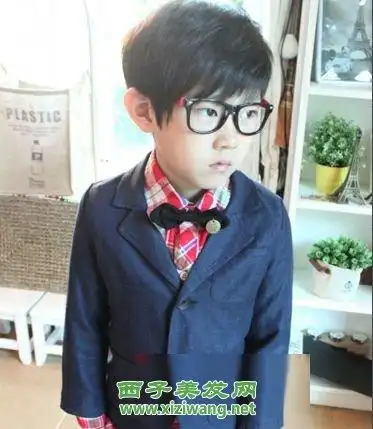 流行可爱的小男孩发型(7)_儿童发型_西子美发网