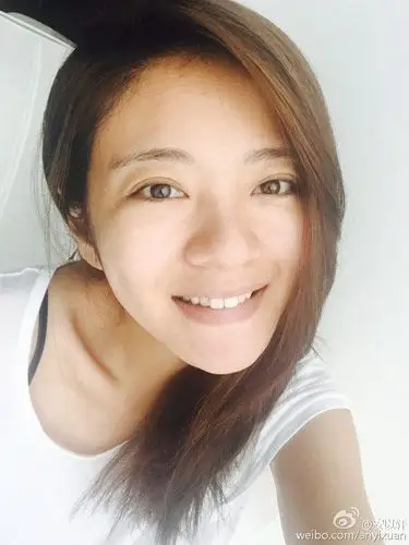 安以轩宣布婚讯陪伴我们整个青春的菇凉终于嫁了