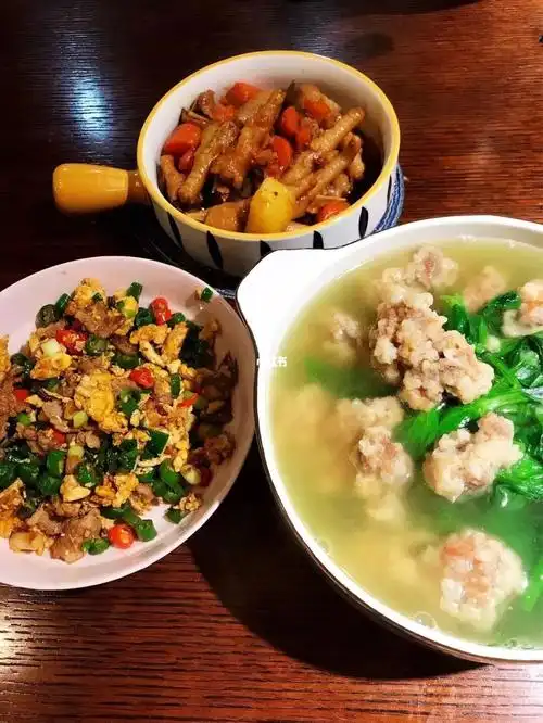 简简单单的两菜一汤