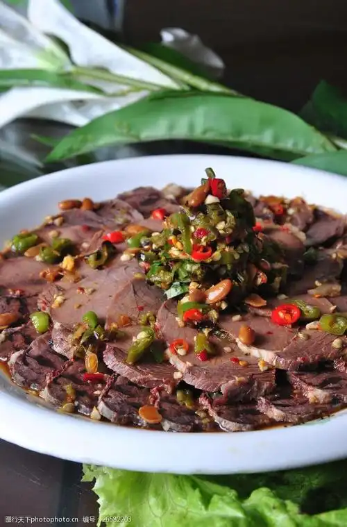 凉拌牛肉拼盘图片