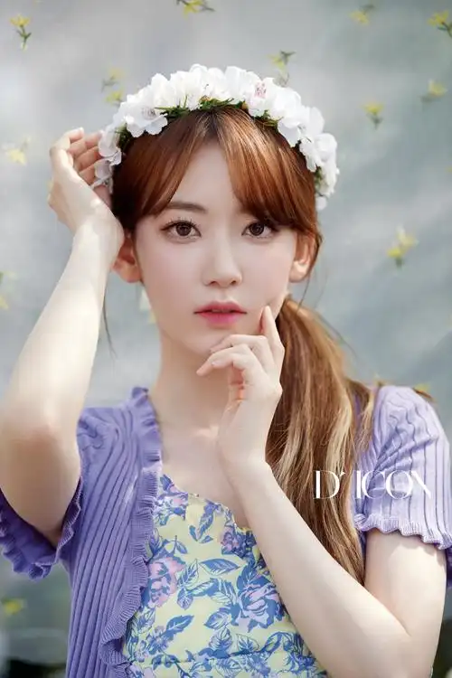 20200710明星韩国女团izone拍时尚写真花仙子造型清丽可人
