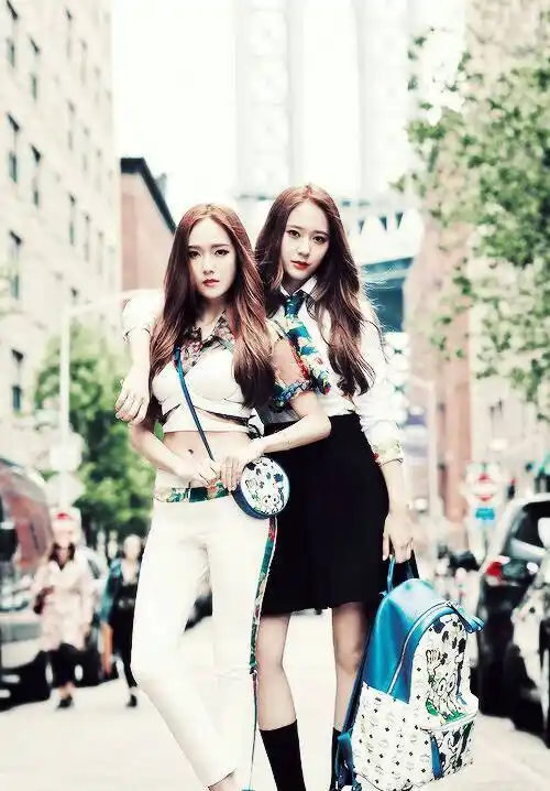 求郑秀晶,林允儿,郑秀妍的照片!向下面这种!照片越多越好!发图!