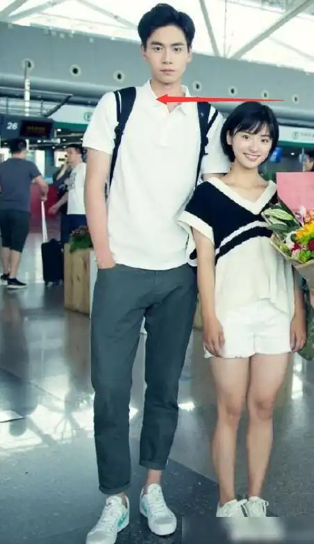 陈钰琪和沈月一个身高和188胡一天同框这身高差粉丝看醉了