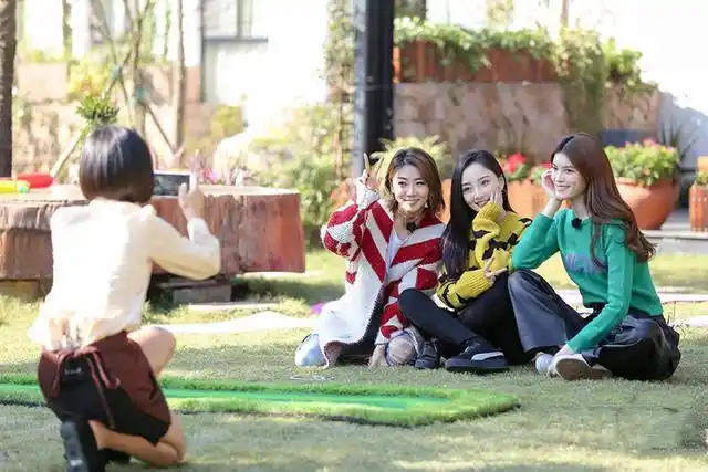 李小璐问程晓玥怎么舍得剪成短发?程晓玥这样回答惊呆众人